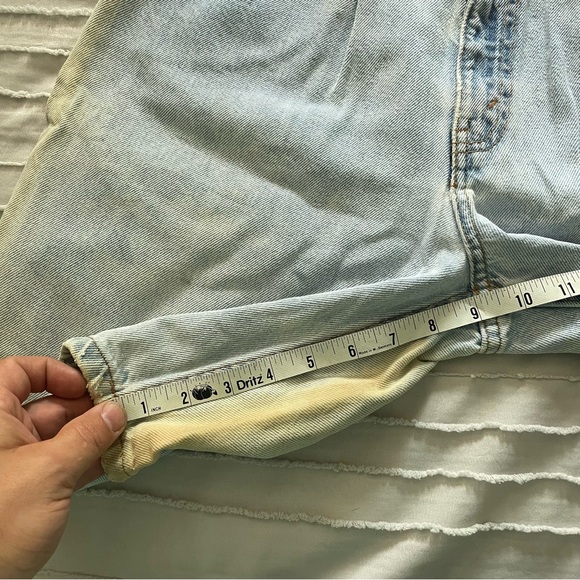 Vintage Levi’s 580 Denim Jean Shorts Baggy Fit Jorts - Picture 5 of 10